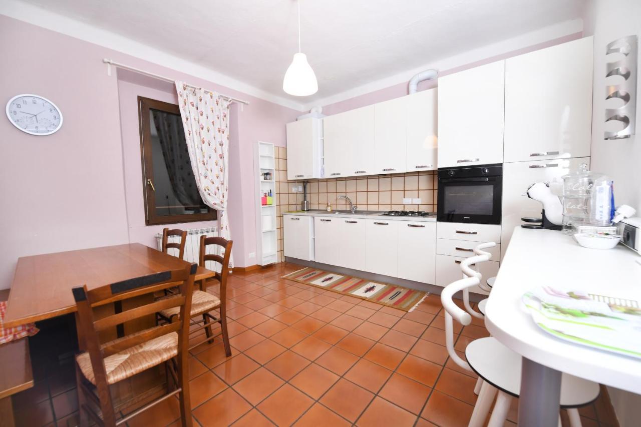 Lasnigo Villa Pinetina B&B المظهر الخارجي الصورة